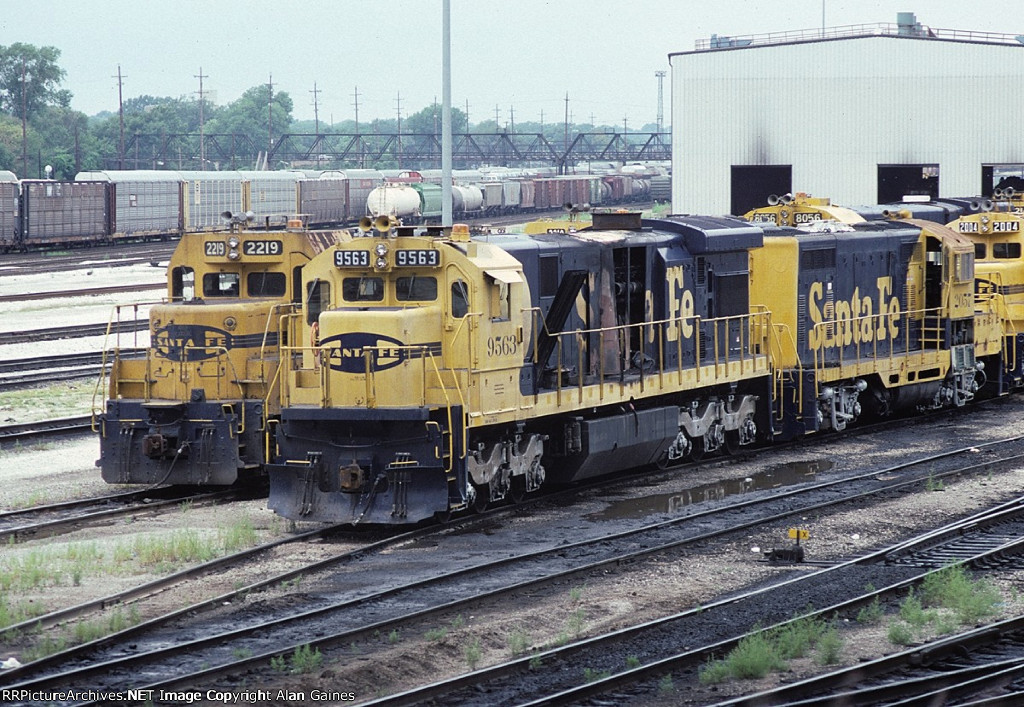 ATSF 9563